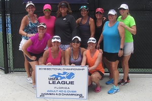 4.0 Womens Champions - Collier