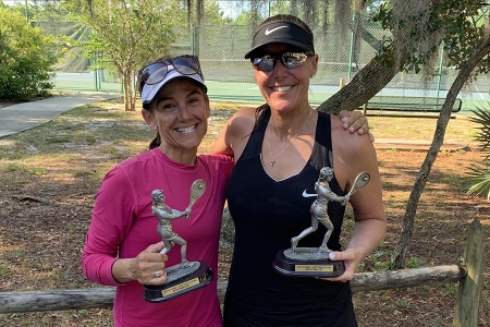 Womens-3.5-Singles-Winner-and-Finalist-Dina-Meng-Kerri-Robison