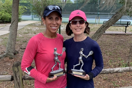Womens-4.0-Doubles-Winners-Madelyn-Escudero-Krysten-Crociata