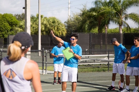 Fernandez coaching