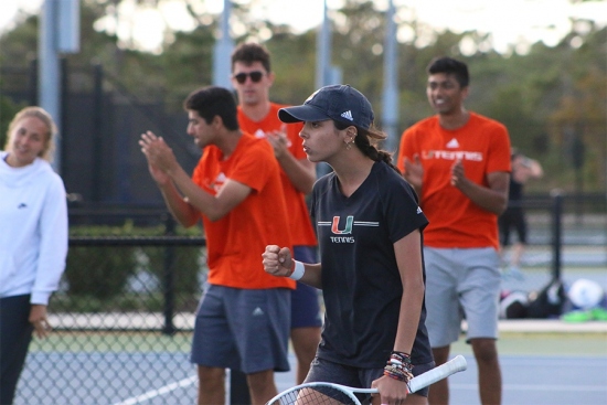 Daniela Gonzalez on the court at the 2020 Tennis on Campus Sectional Championships