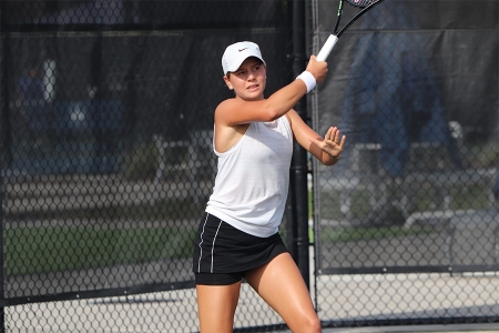 Girls' 18s Winner: Charlotte Owensby