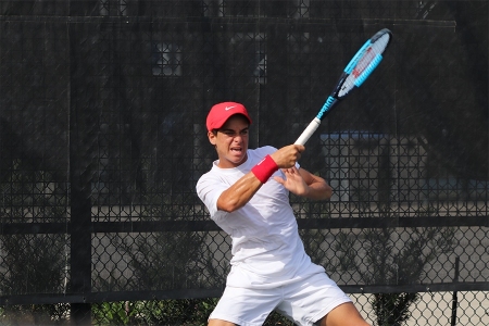 Boys' 16s Winner: Roy Horovitz