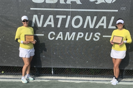 Women's 3.0 Doubles Finalists: Zule Abad, Beth Story