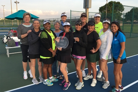 Miriam Melendez receiving 2018 USTA League Captain of the Year award