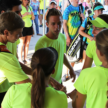Ligas de Tenis Juvenil por Equipos de Miami-Dade Comienzan Pronto, Inscripciones Abiertas