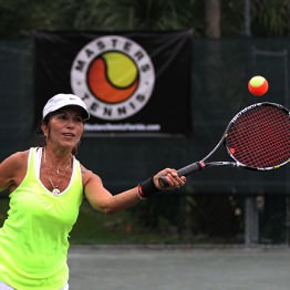 Circle_Woman Playing Masters tennis