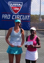 Samantha Crawford (left) after finishing runner-up to Sachia Vickery at the Plantation USTA Pro Circuit stop earlier this year