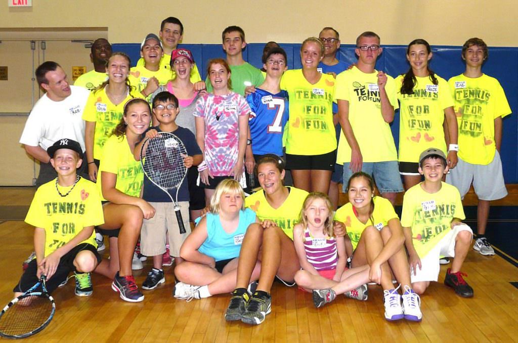 Tennis for Fun group shot event